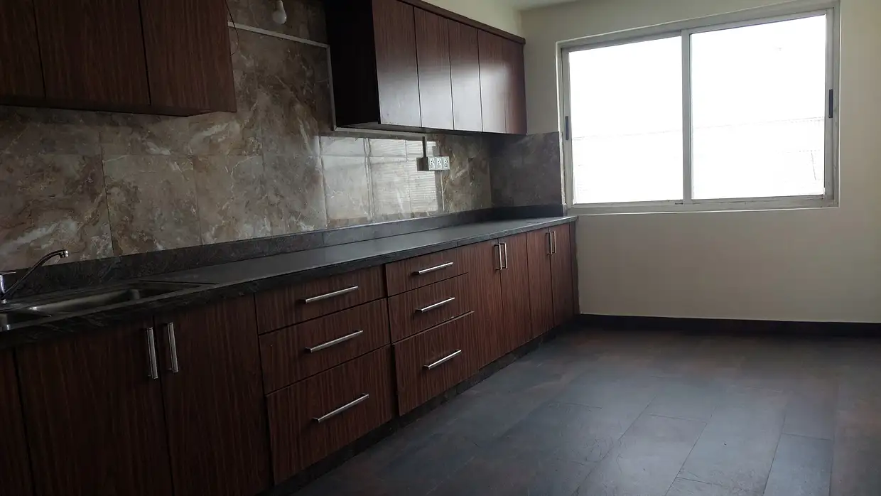 Apartment On Rent Image 4