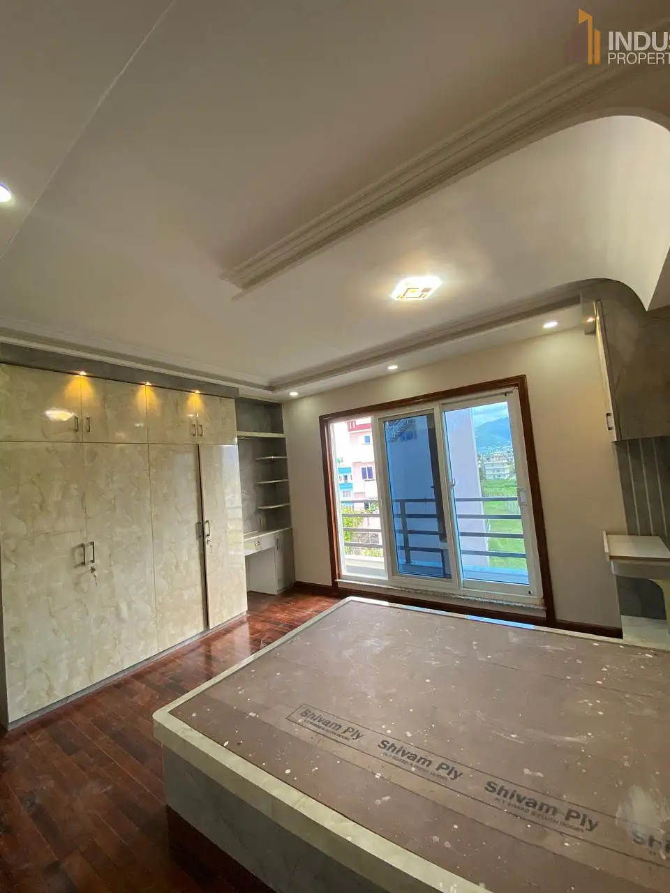 Fully furnished House On Sale Image 2