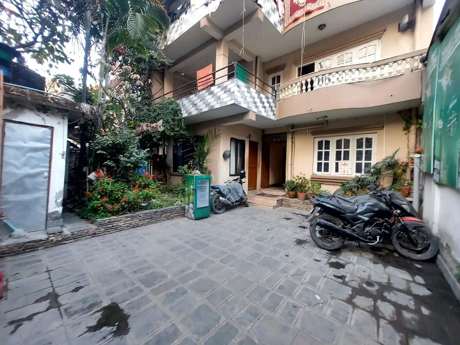 Residential House On Sale Image 9