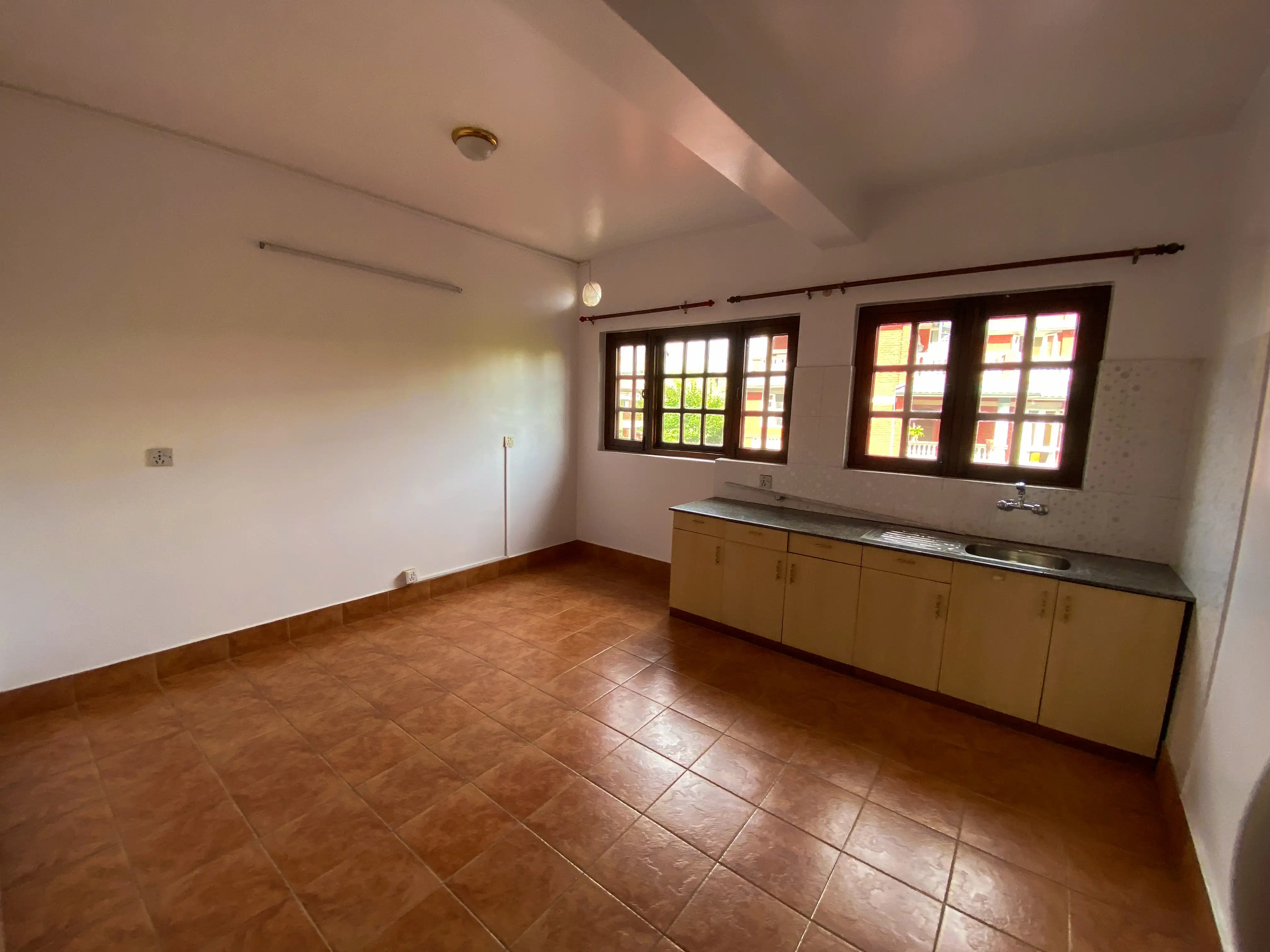 Residential House On Rent Image 5