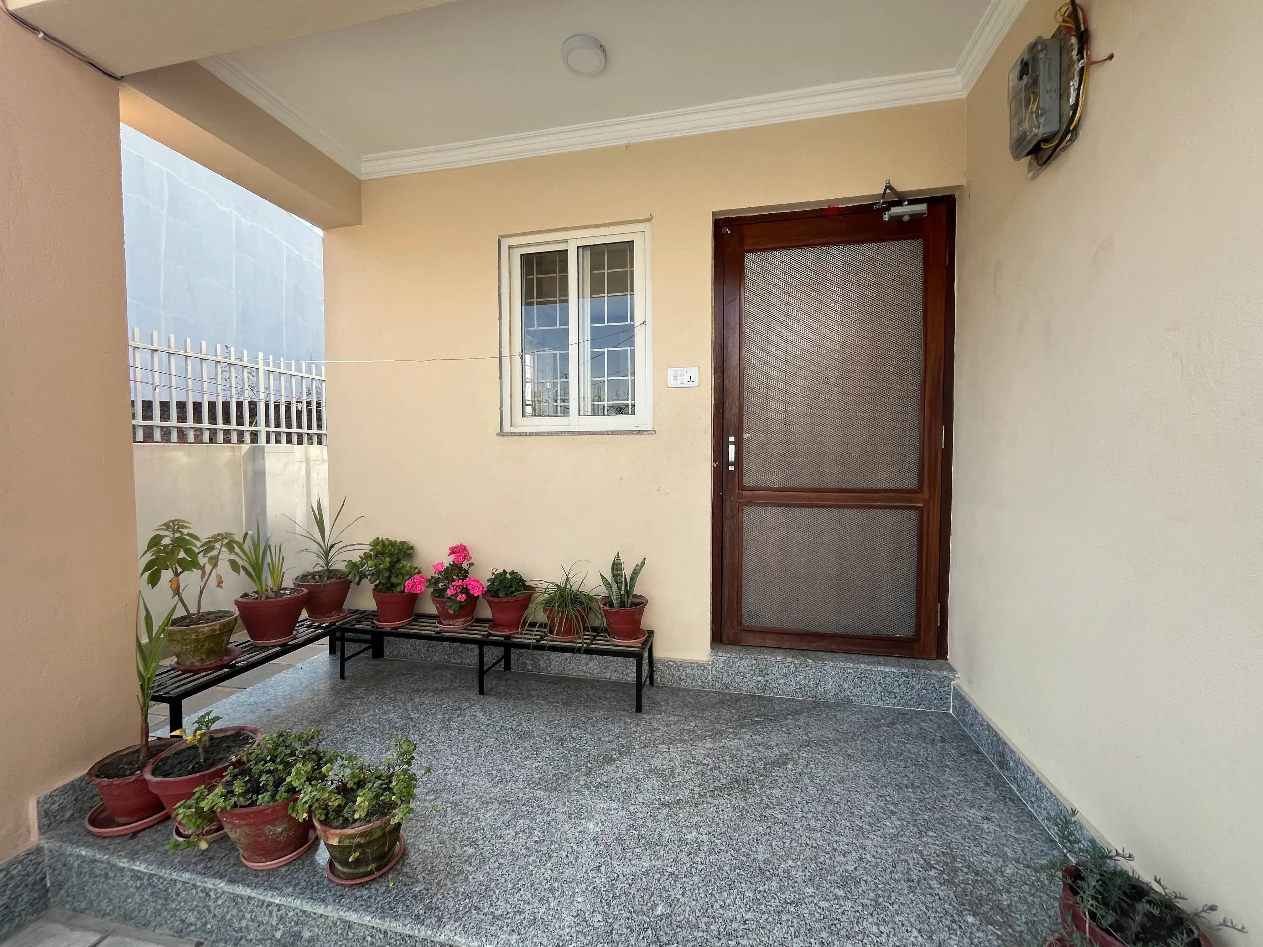 Flat in pasikot Image 1
