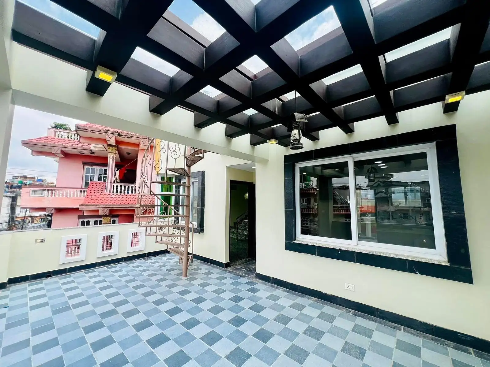 House for sale at Gabisa-Imadol Image 2