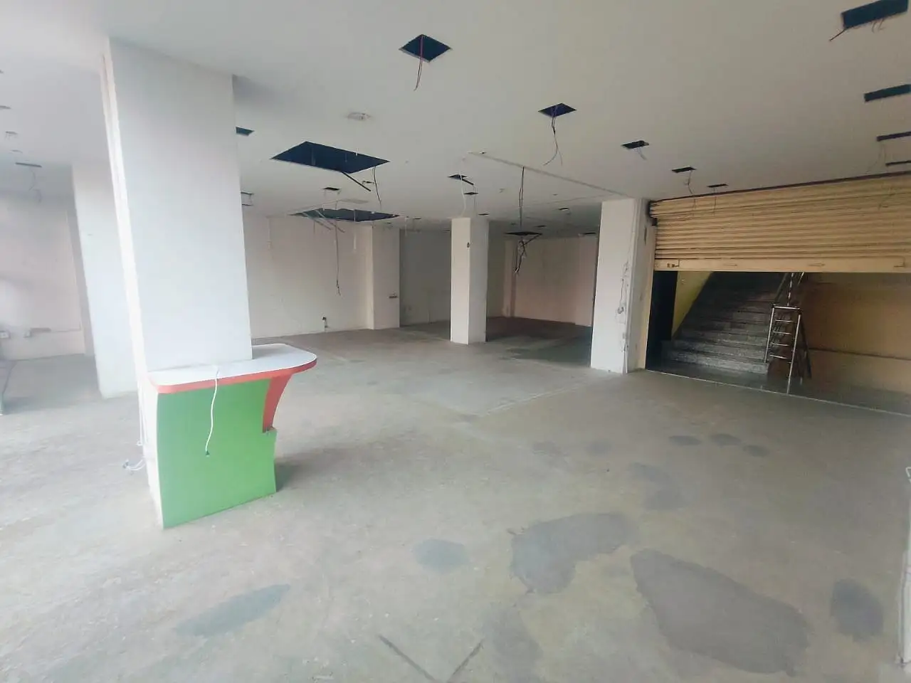 Commercial Space on Rent Image 4