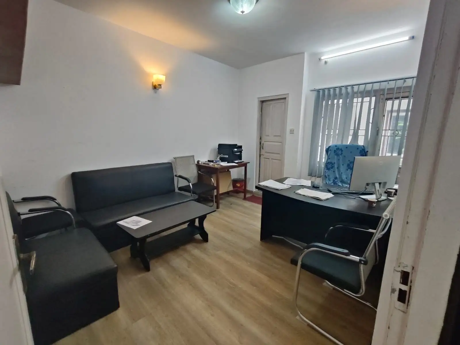 Commercial Space on Rent Image 3