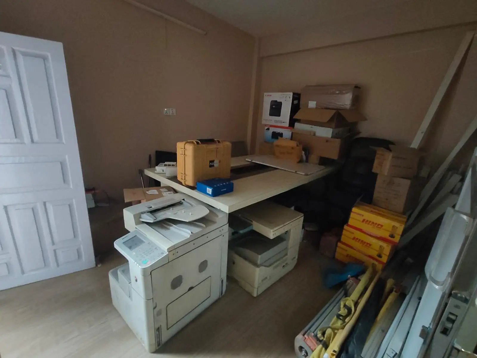 Commercial Space on Rent Image 4