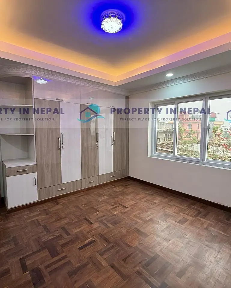 Residential House On Sale Image 4