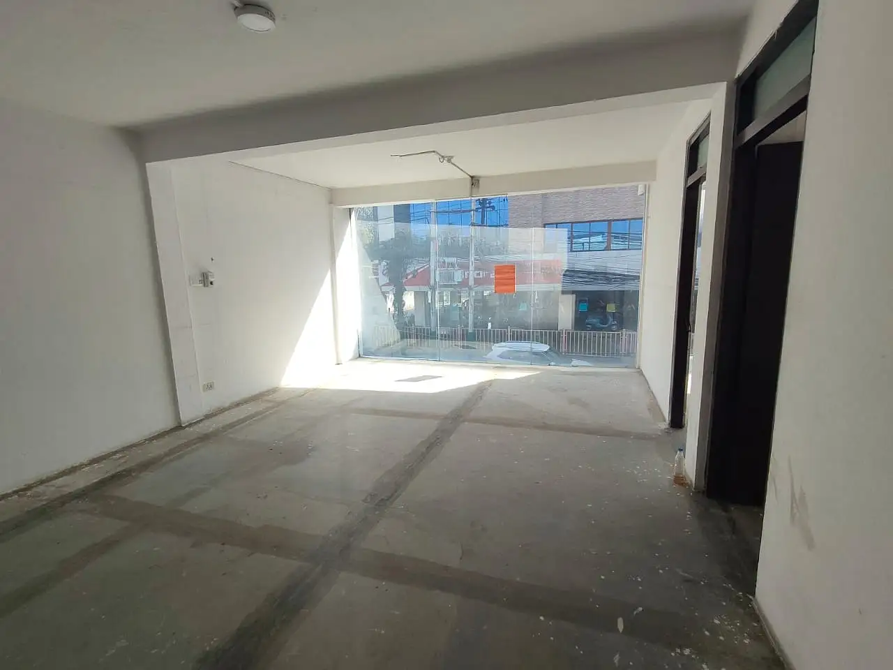 Commercial Space on Rent Image 2