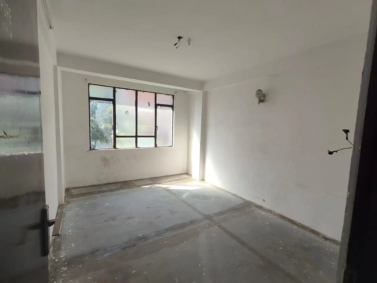 Commercial Space on Rent Image 3