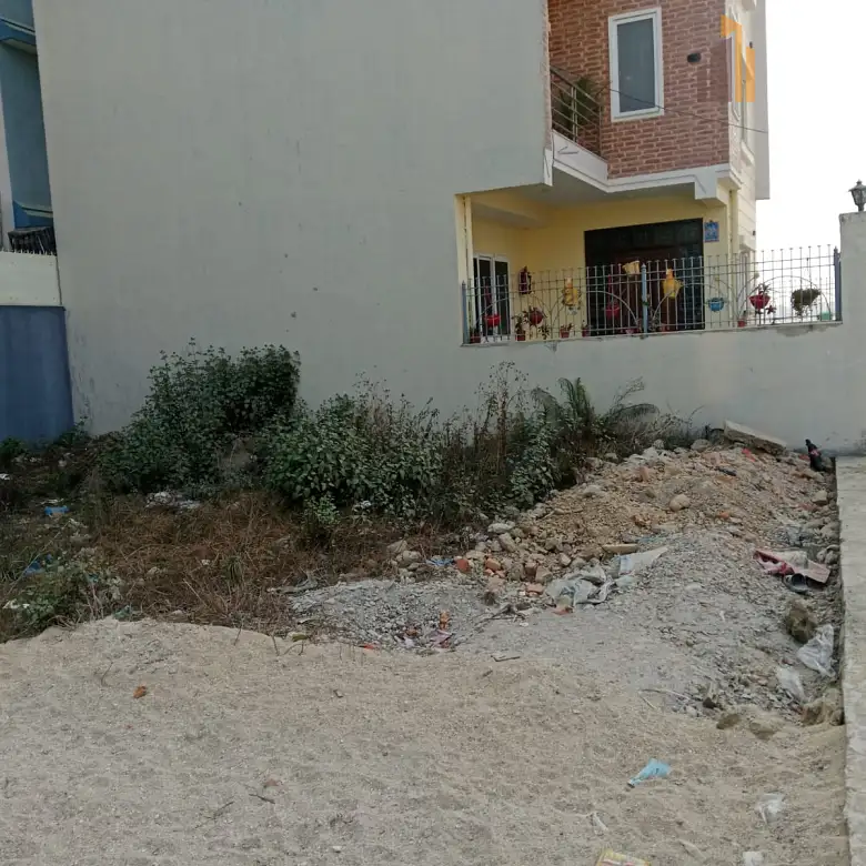 Land on Sale Image 3