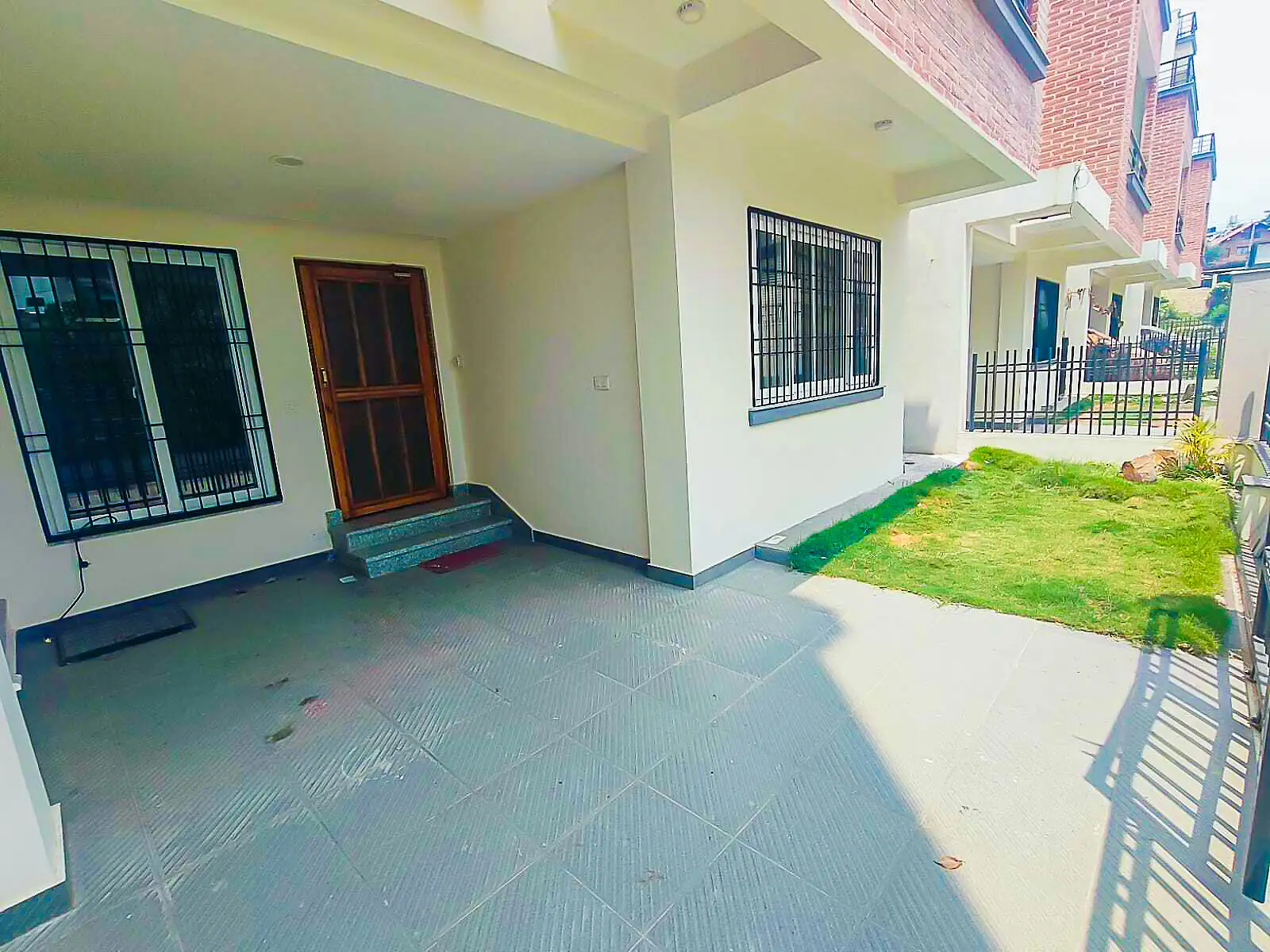 Residential House On Rent Image 26