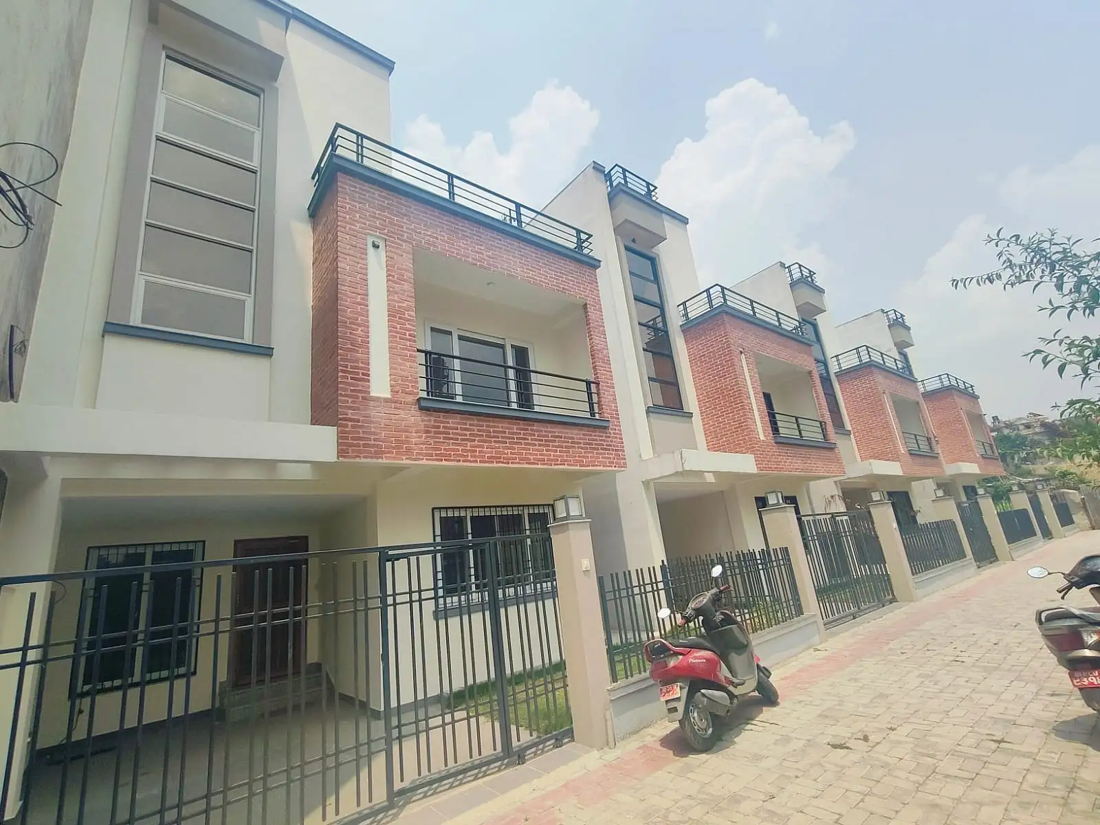 Residential House On Rent Image 17