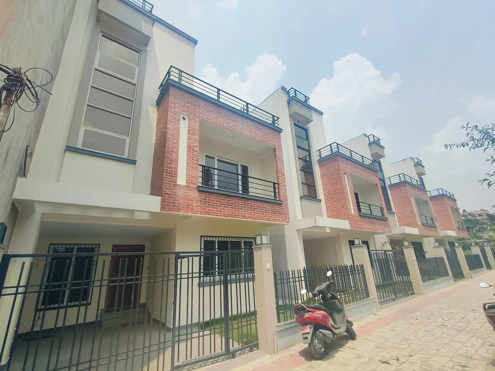 Residential House On Rent Image 16