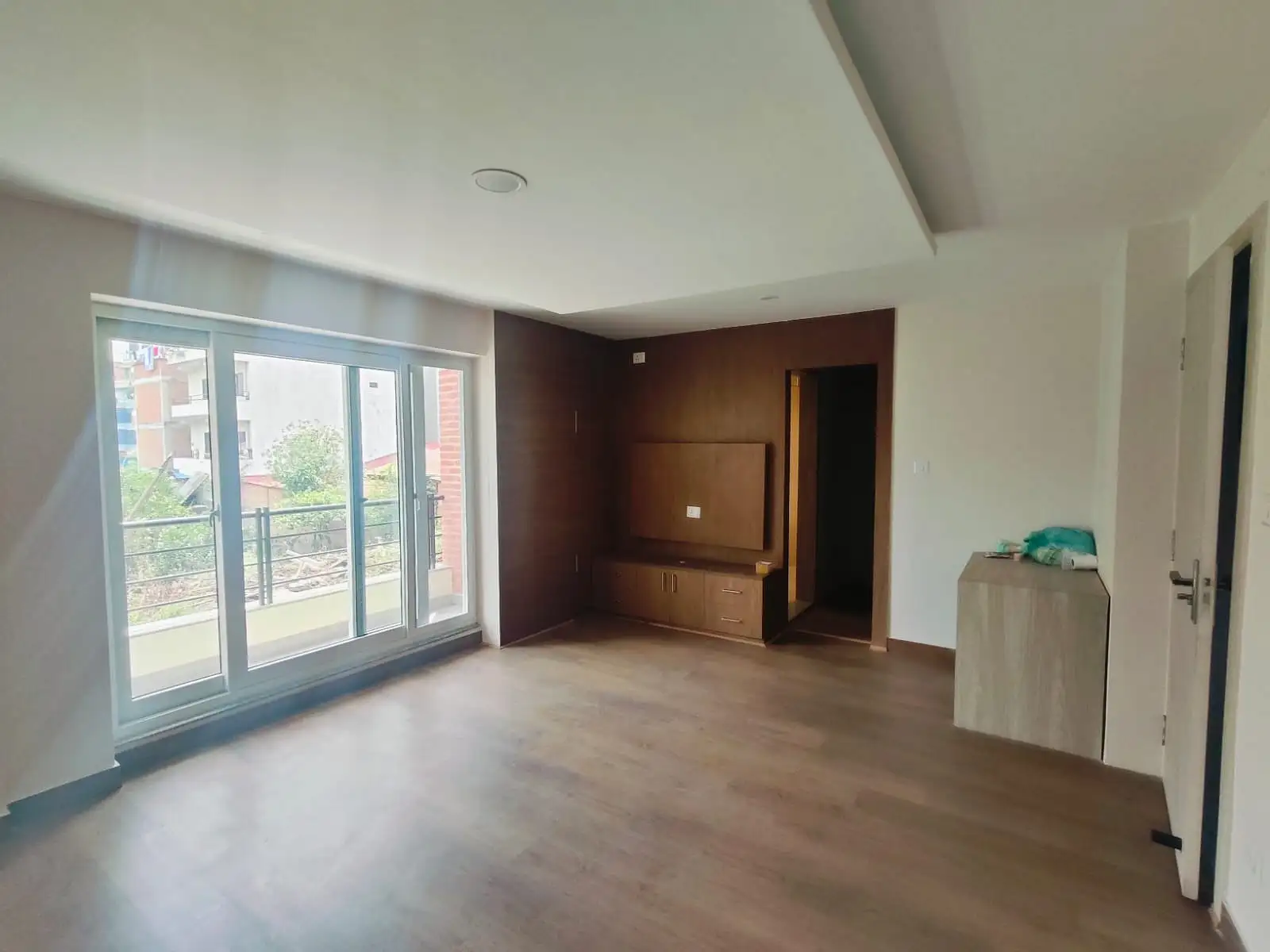 Residential House On Rent Image 4