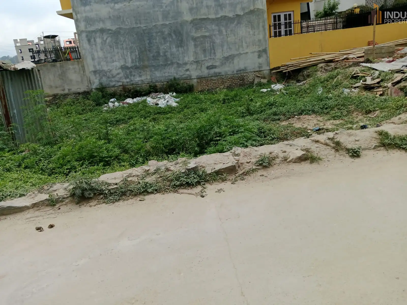 land on sale Image 1