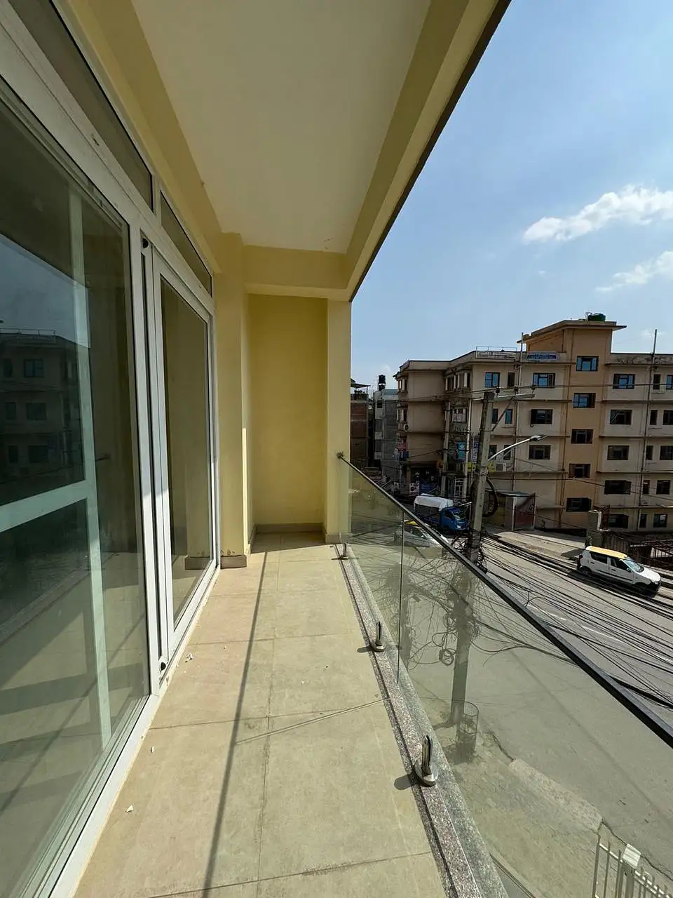 Commercial Building on Rent Image 1