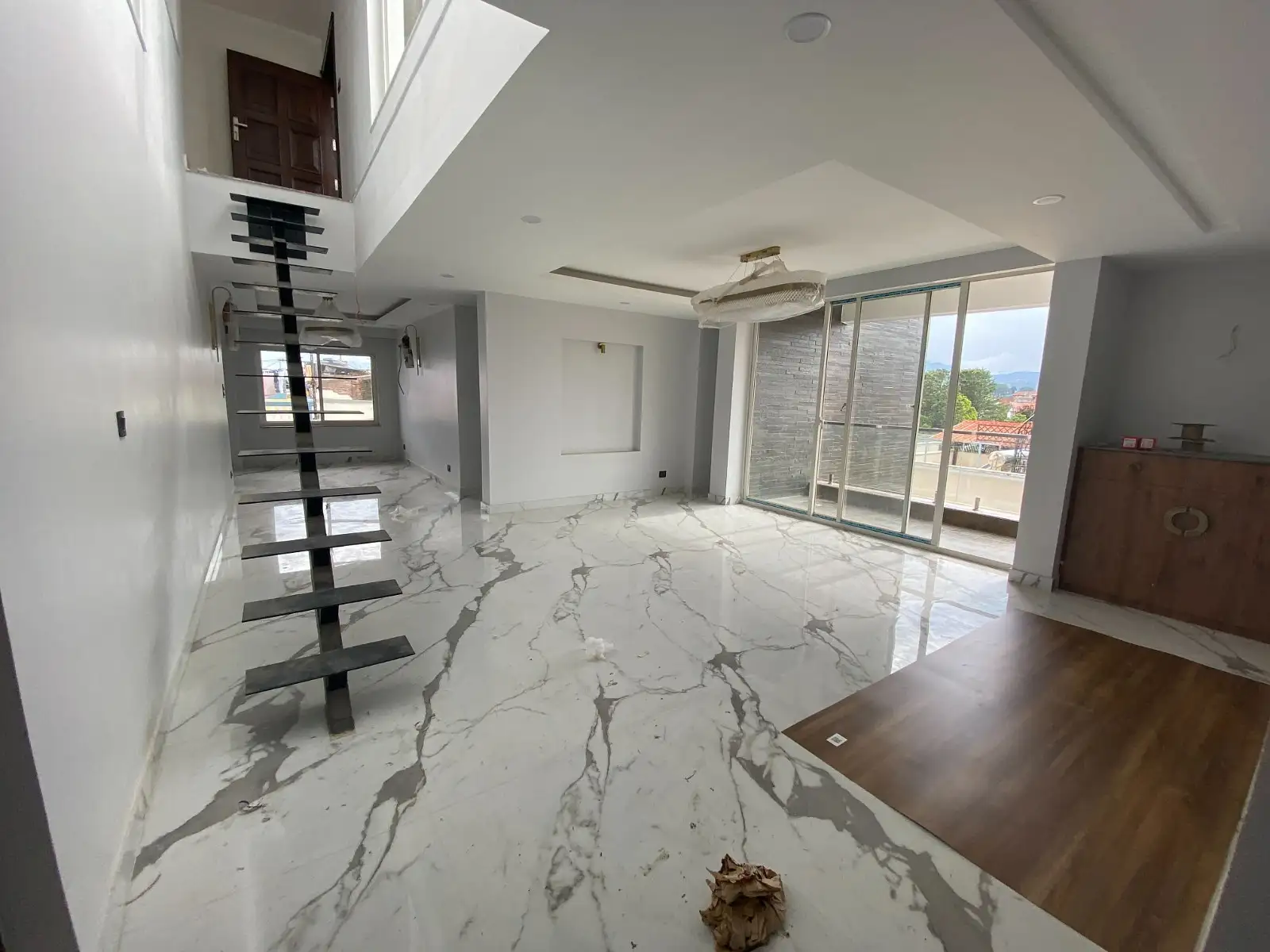 Residential House On Rent Image 2