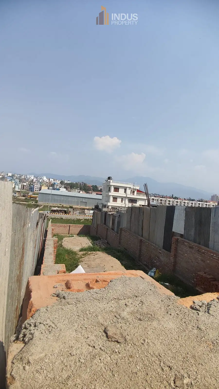 land on sale at hattiban Image 1