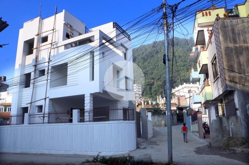 Sanobharyang family home : House for Sale in Swayambhu, Kathmandu Image 2