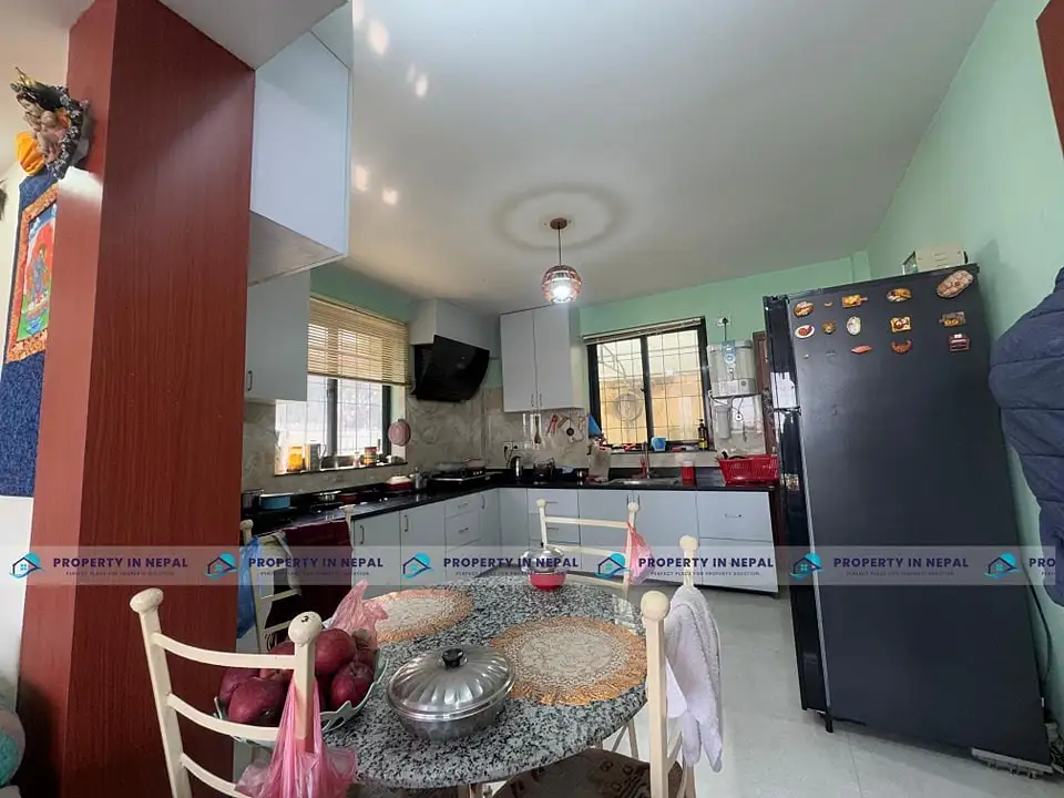 Residential House On Sale Image 5