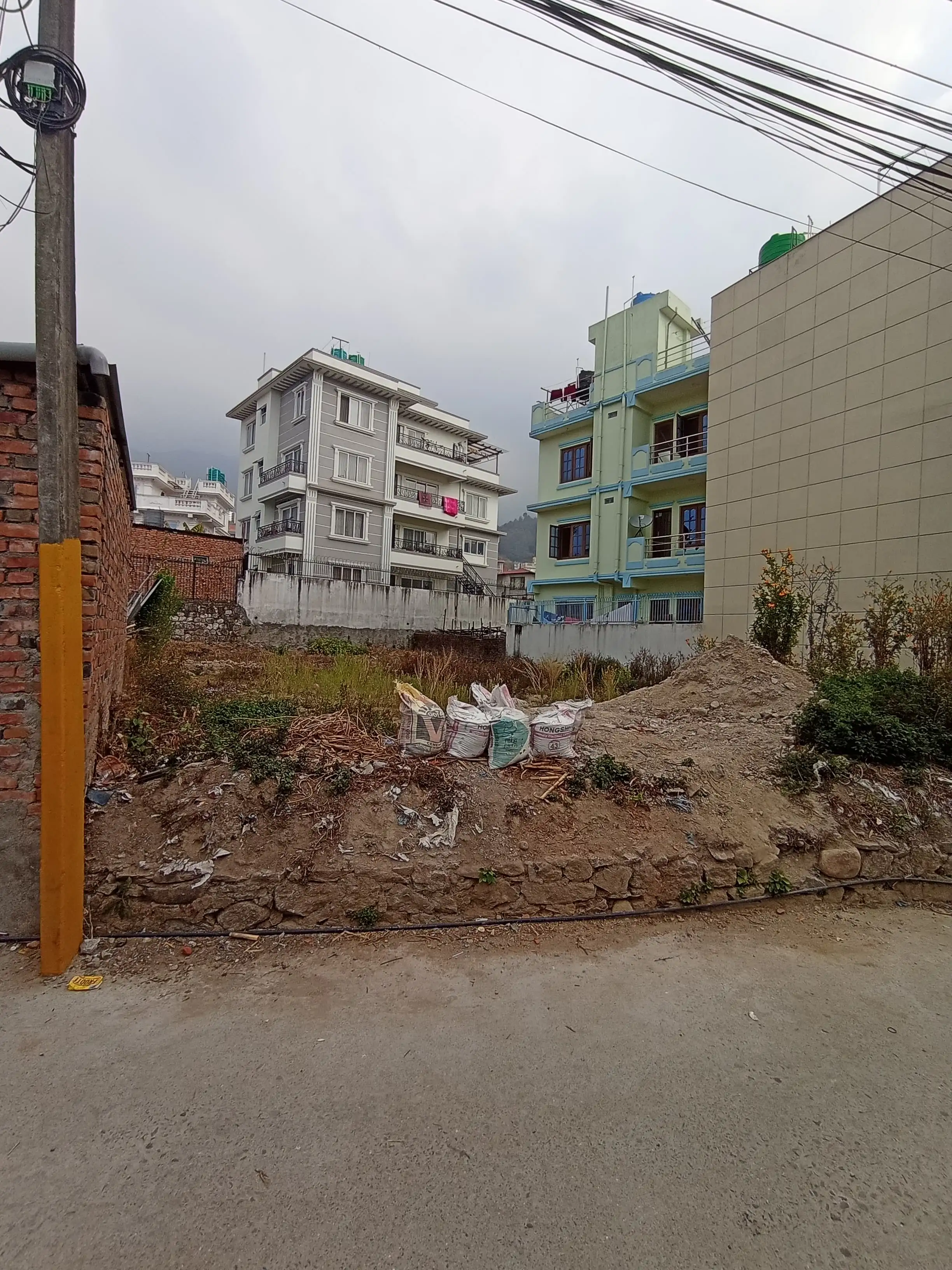 land on sale at budhanilkantha Image 1