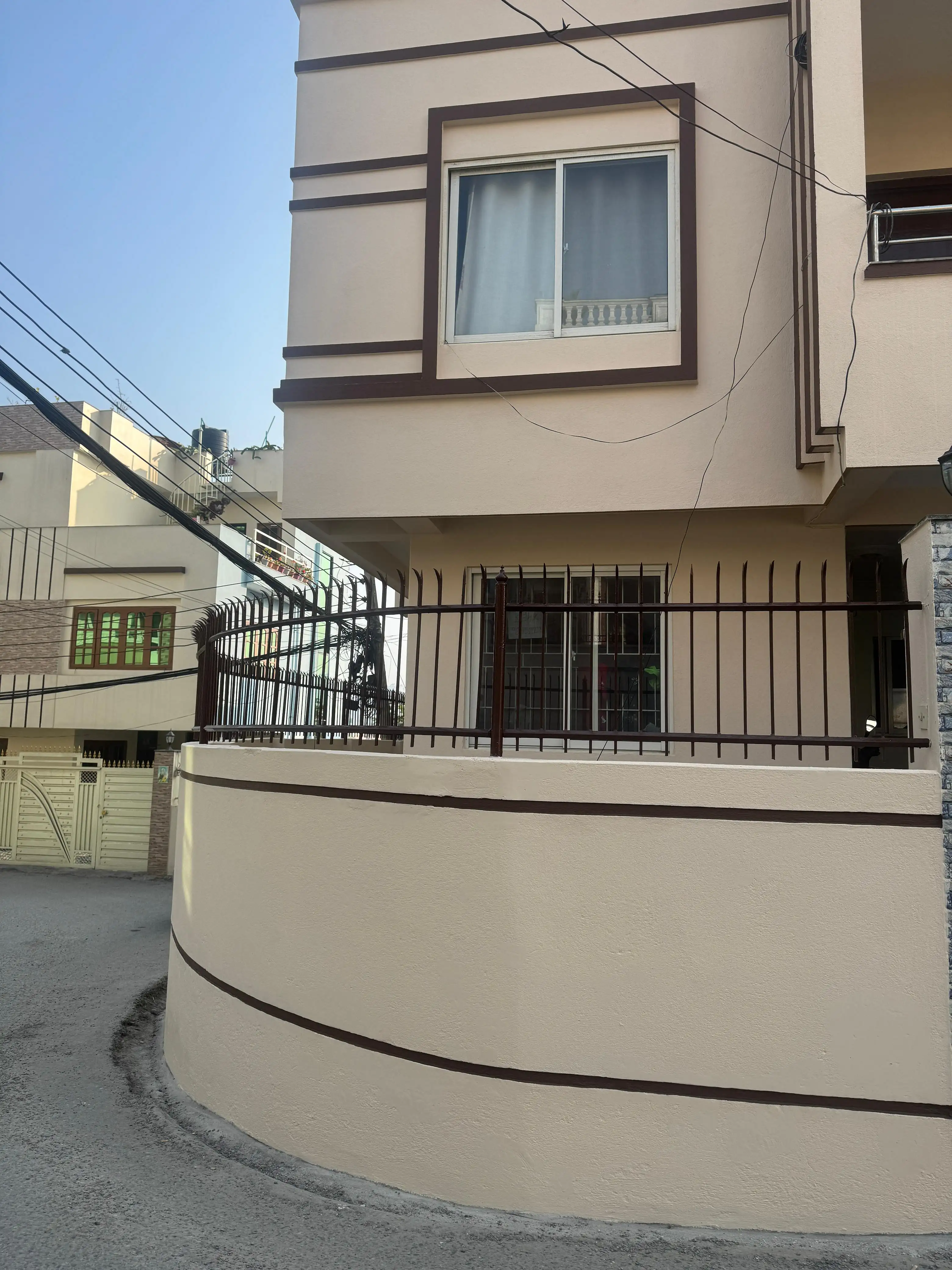 House for Sale Near Grande Villa / Grande Hospital Image 1