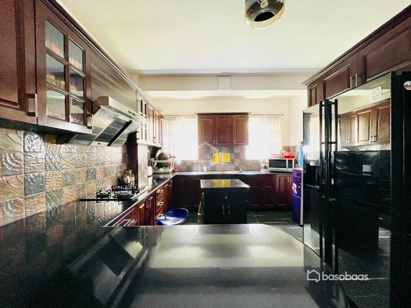 Triplex house on sale at Baluwatar : House for Sale in Baluwatar, Kathmandu Image 4