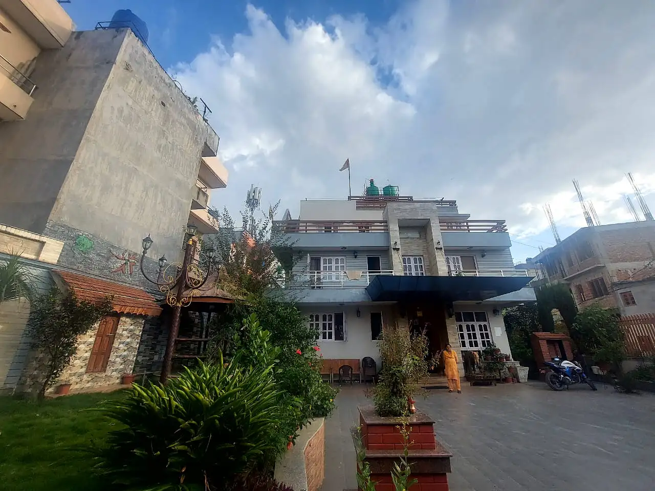 Residential House On Rent Image 5