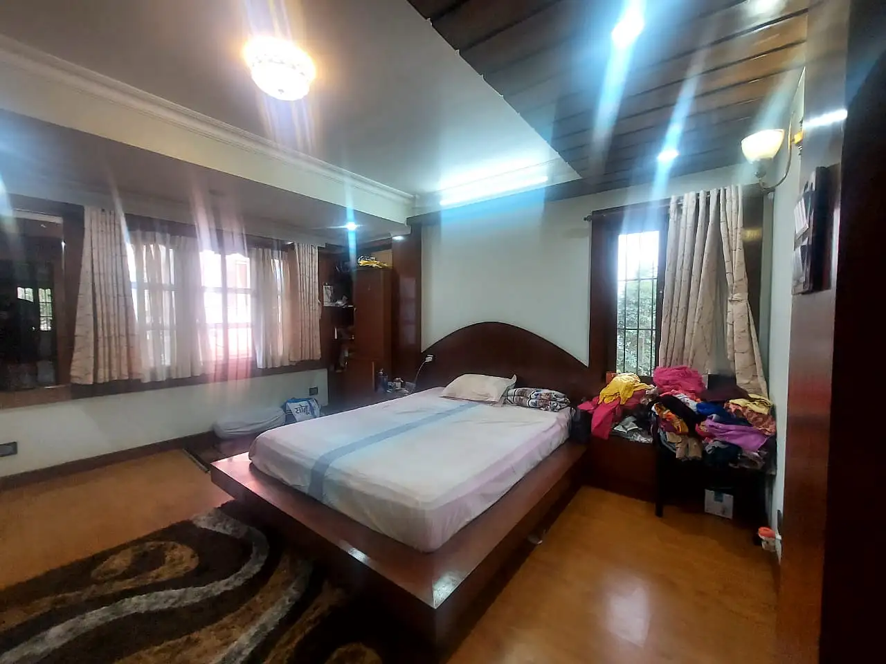 Residential House On Rent Image 7