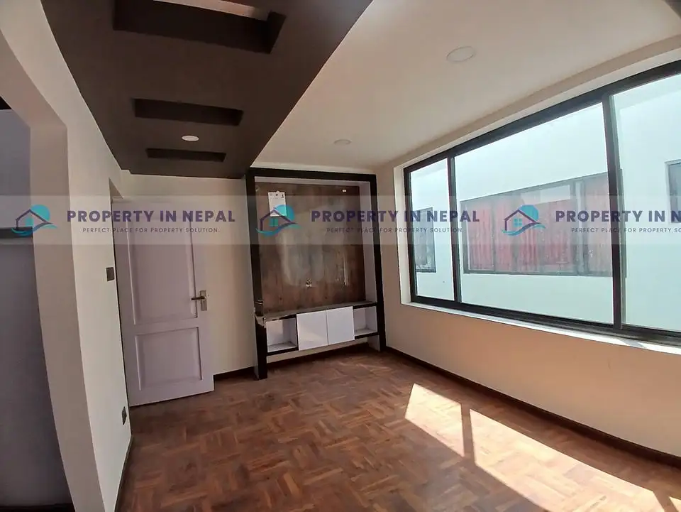 Residential House On Sale Image 5