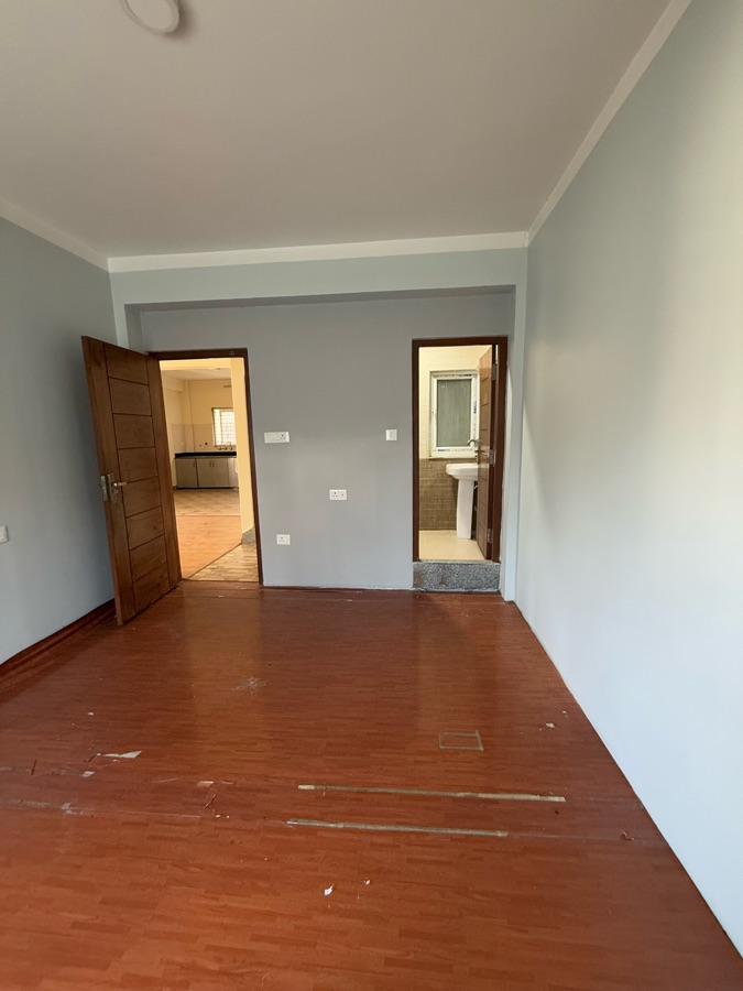 3 bhk 1st floor for rent Image 5