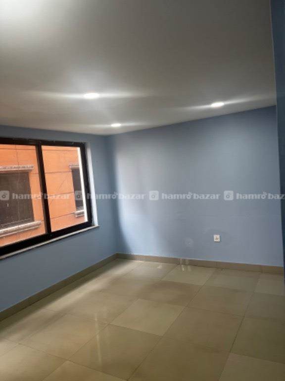 1500 Sq ft Office space on rent Image 2
