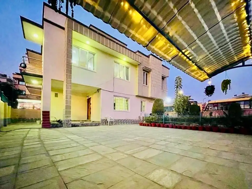 Bungalow on sale at Bansbari Thumbnail