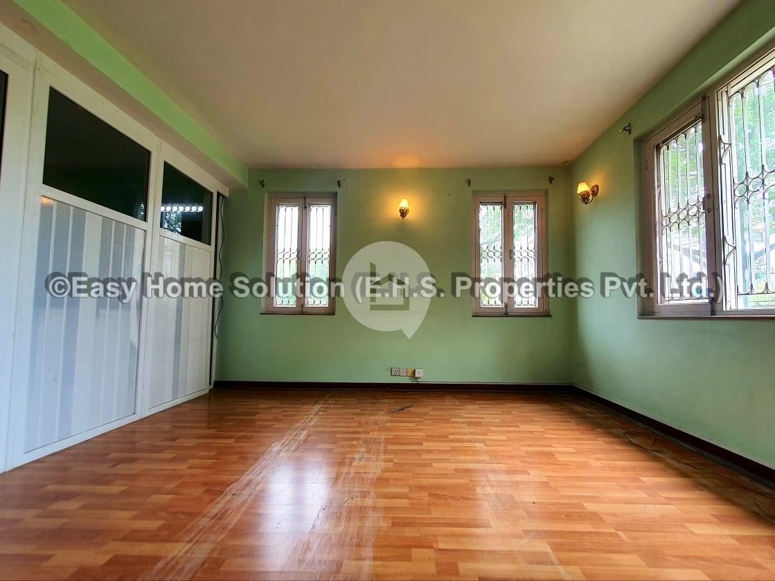 Bungalow for rent : House for Rent in Thapathali, Kathmandu Image 6