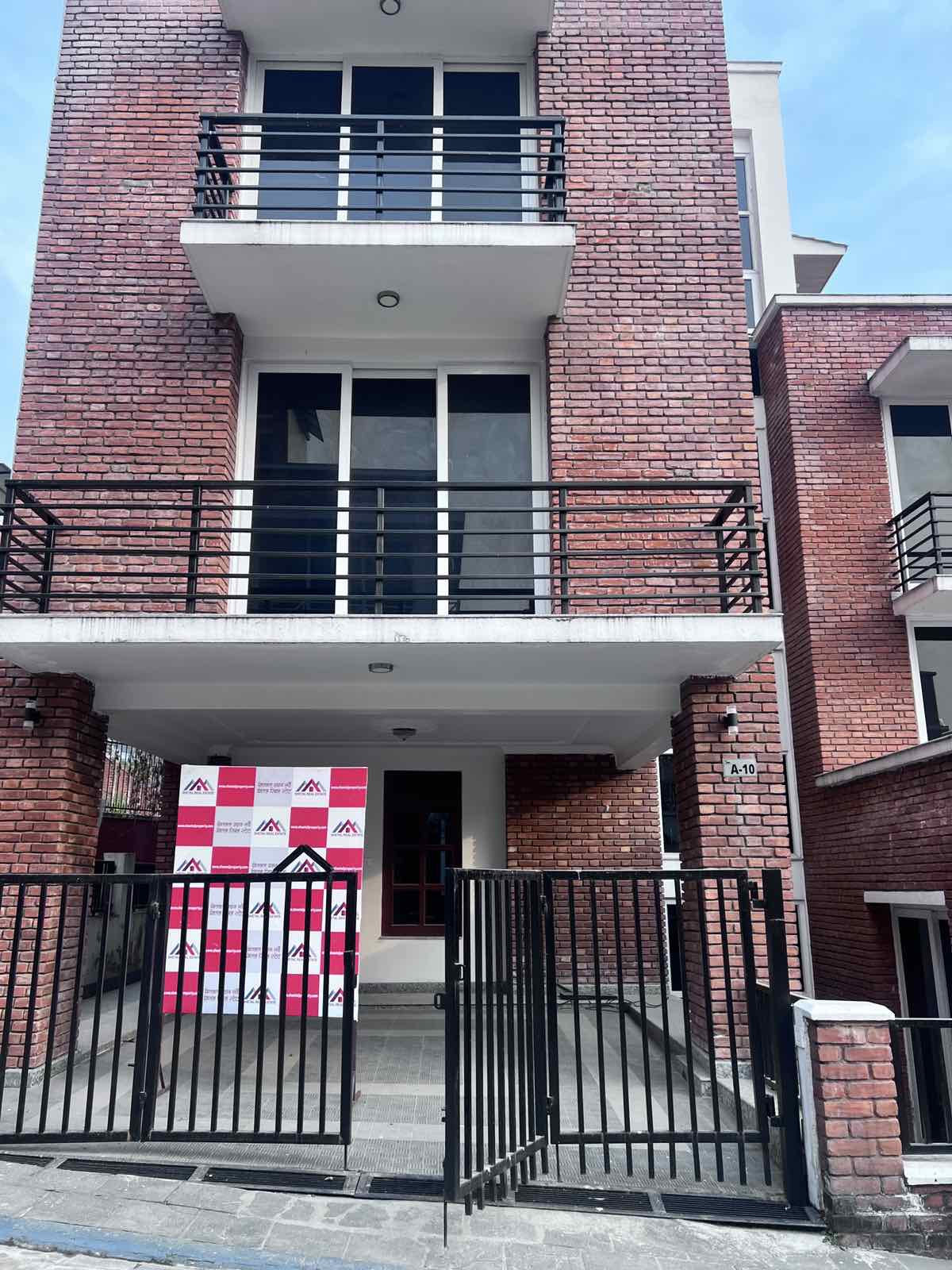 Beautiful 2.5 Storied Bungalow On Sale At Budhanilkantha Image 17