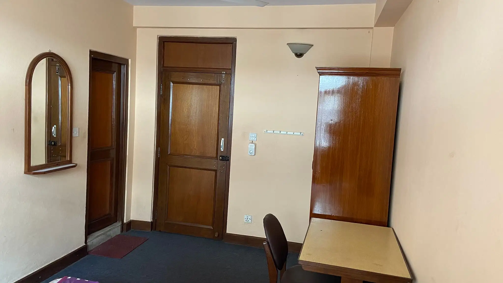 1BEDROOM WITH ATTACHED BATHROOM Image 1