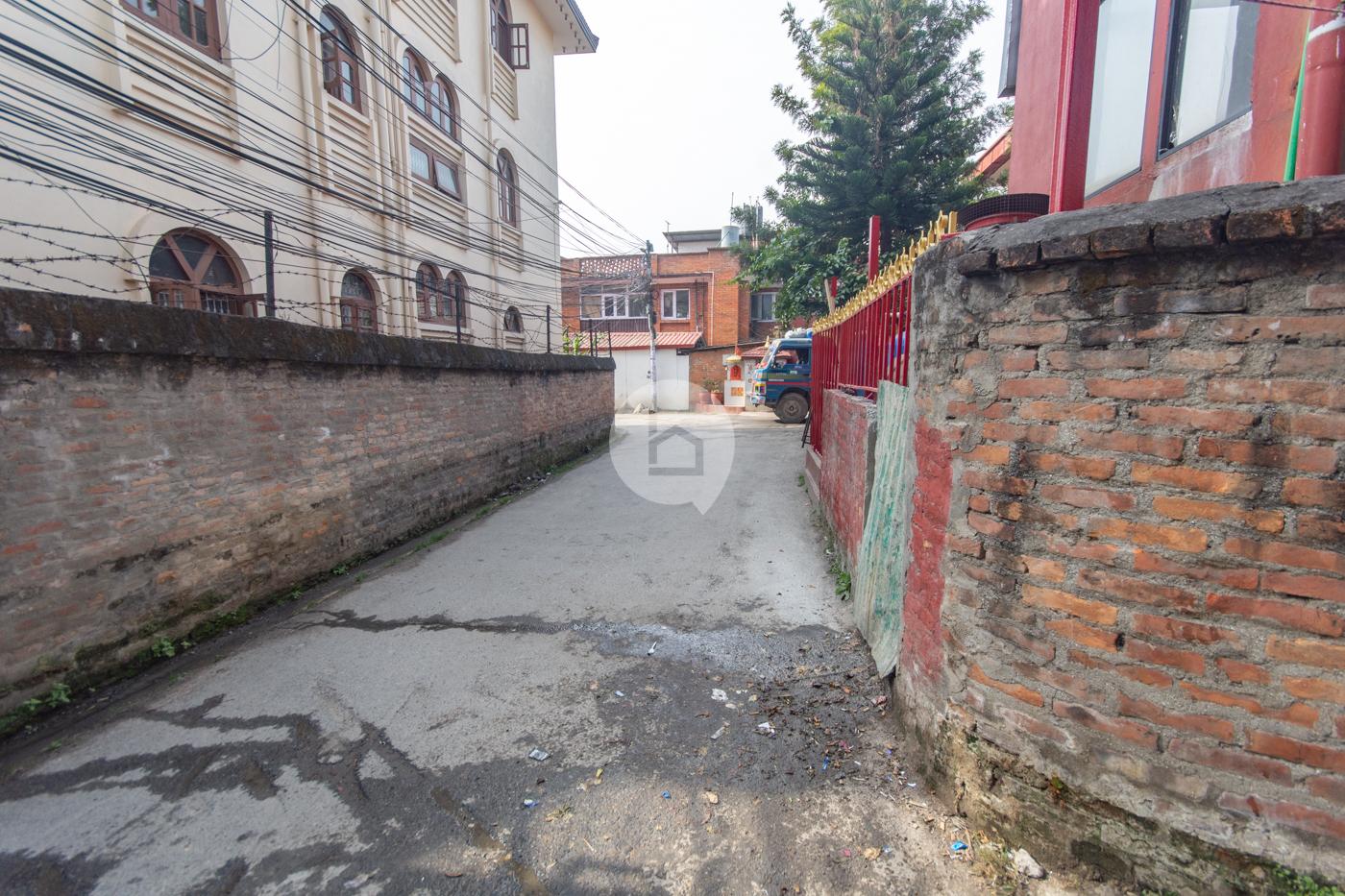 Residential or Commercial Land : Land for Sale in Mid Baneshwor, Kathmandu Image 5