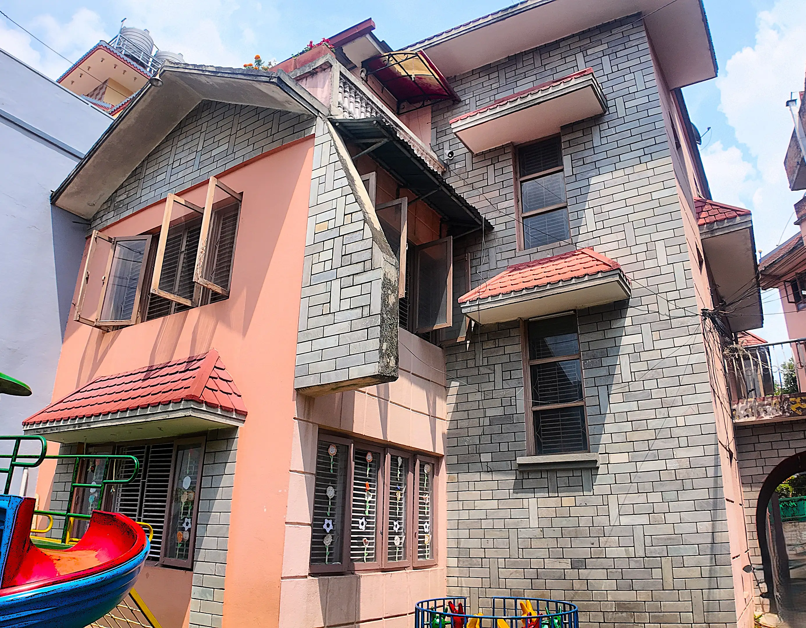 House on sale at Sinamangal Thumbnail