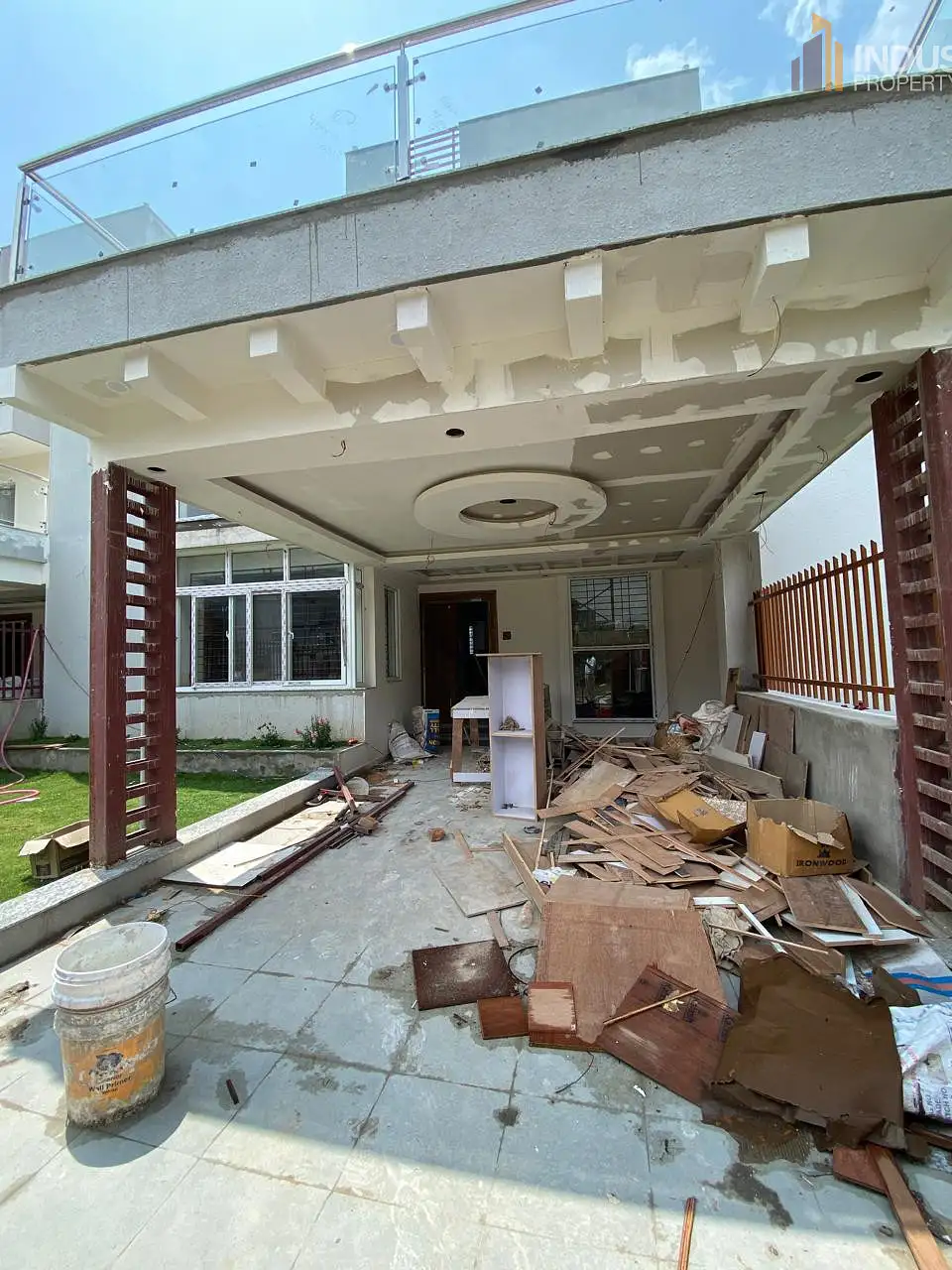 house on sale Image 2
