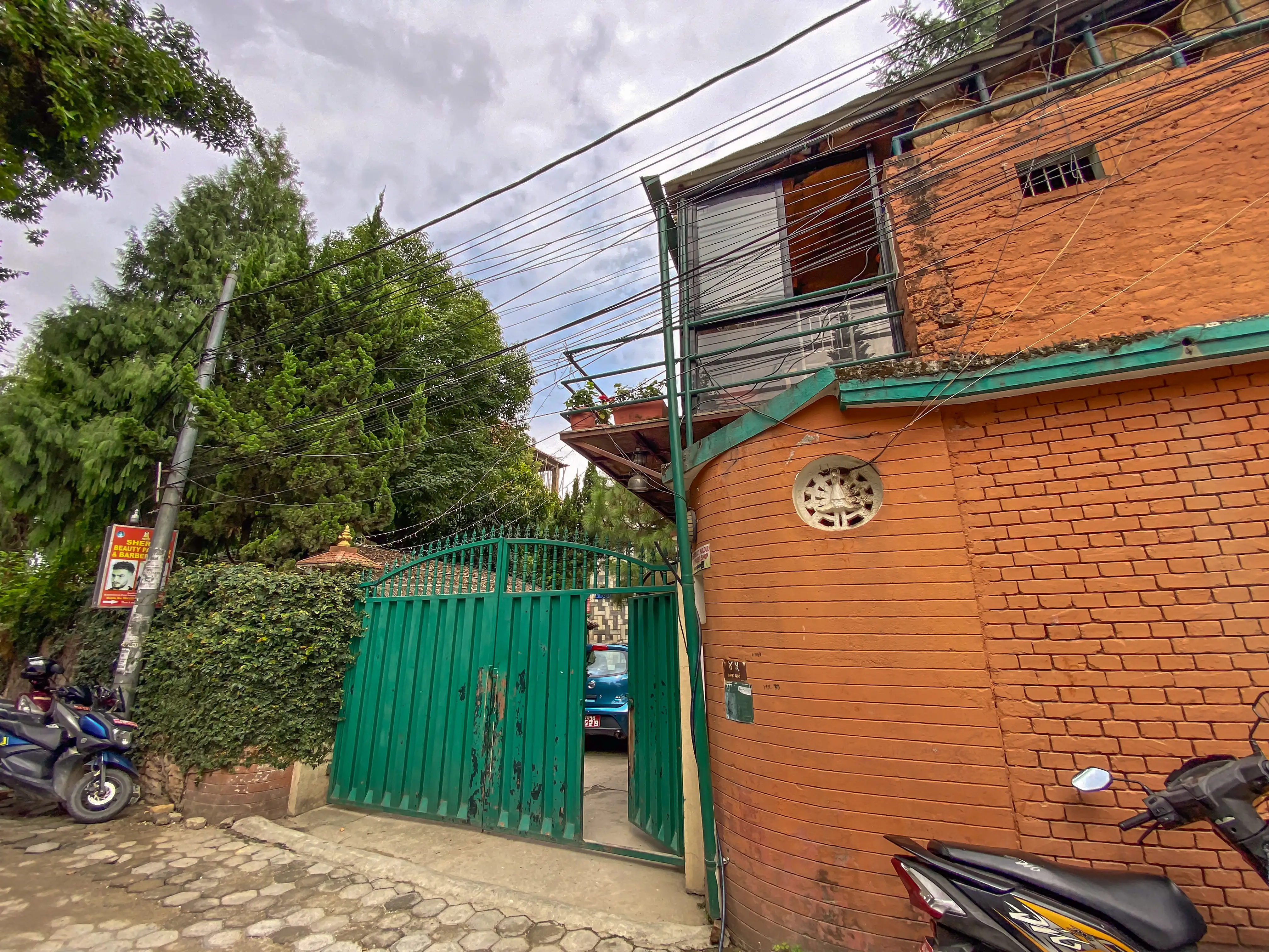 Residential House On Sale Image 5