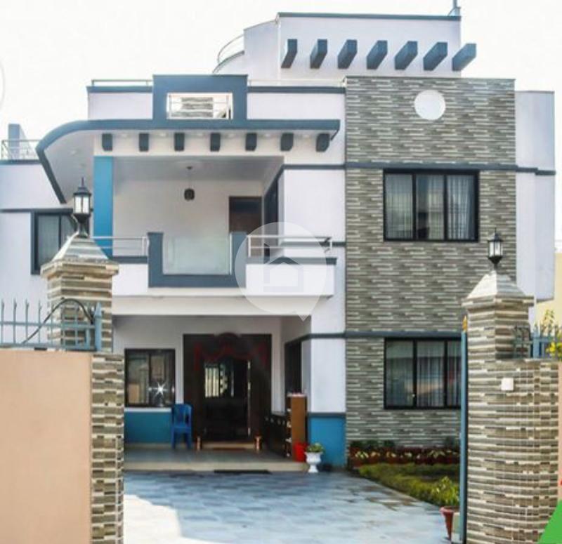 Gorgeous bungalow : House for Sale in Chapali, Kathmandu Image 1