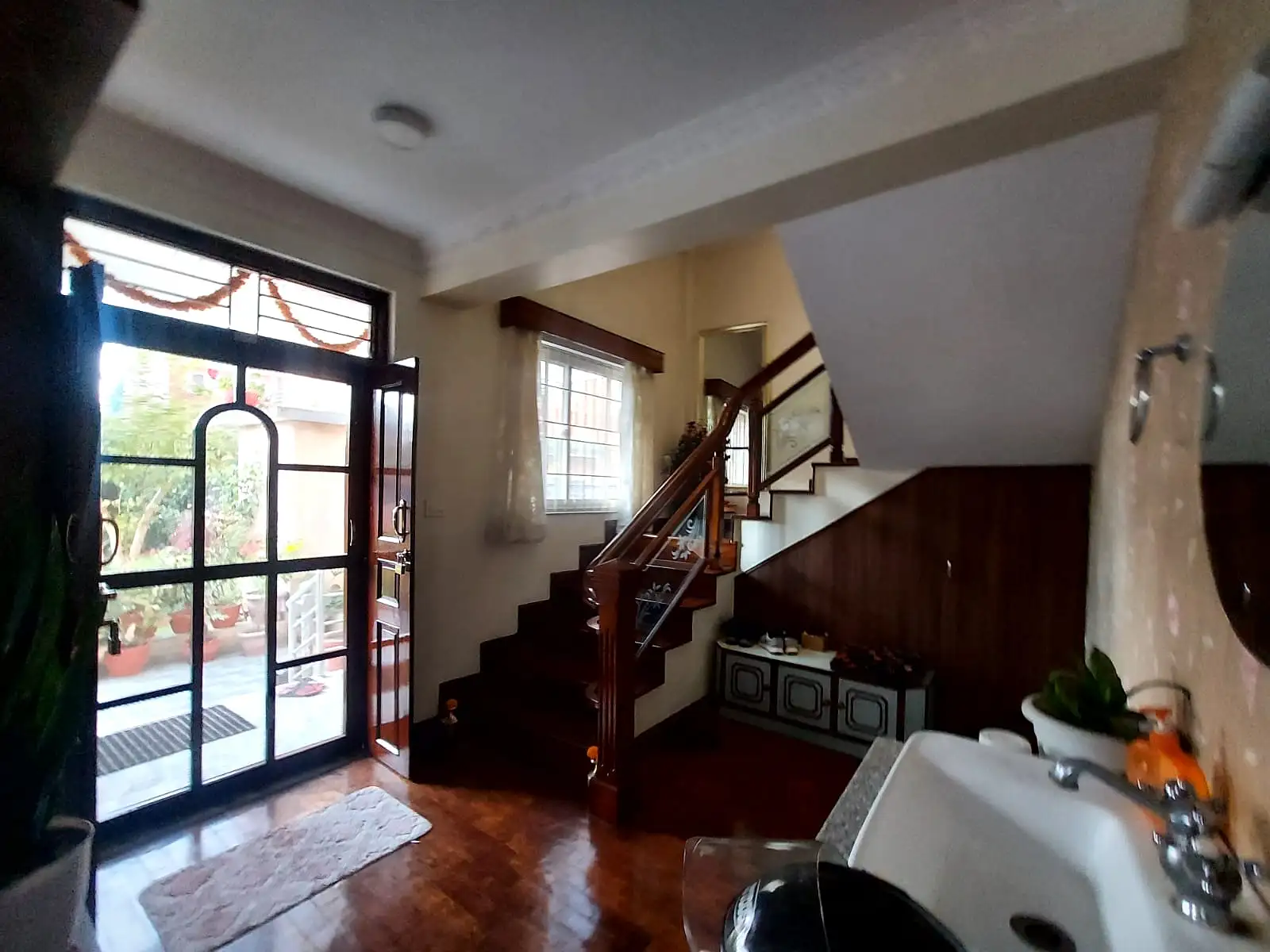 Residential House On Sale Image 2