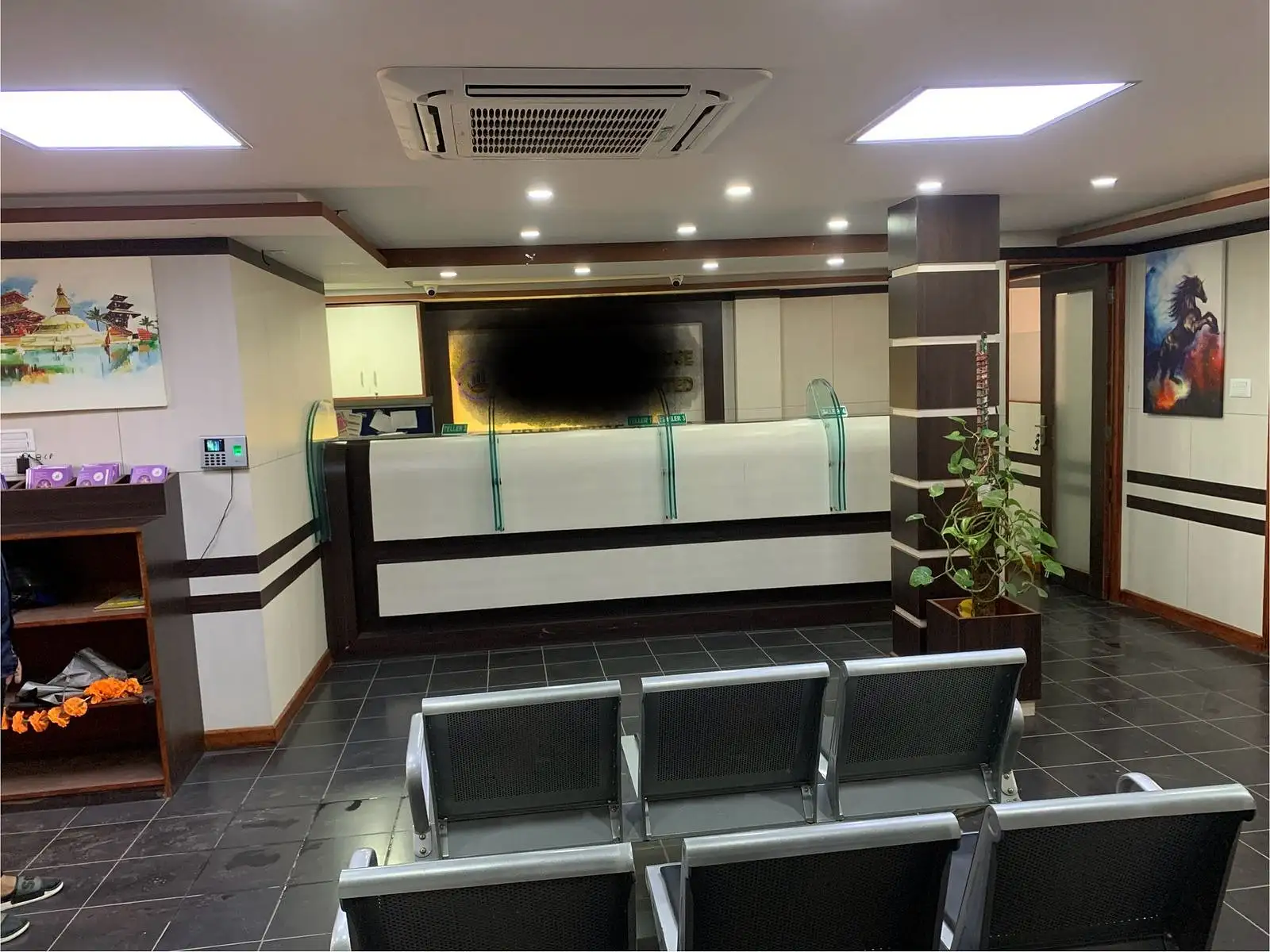 Commercial Space on Rent Image 11