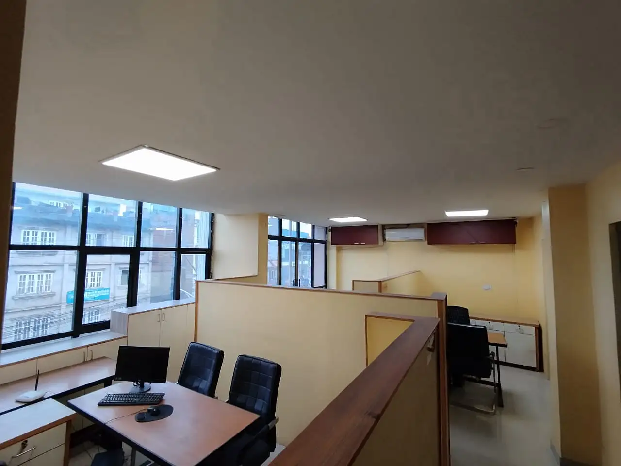 Commercial Space on Rent Image 1