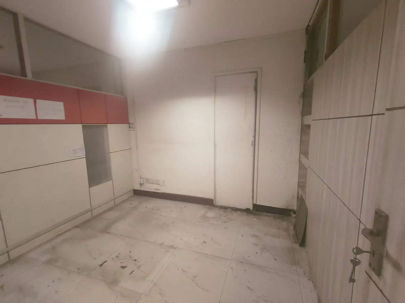 Commercial Space on Rent Image 1
